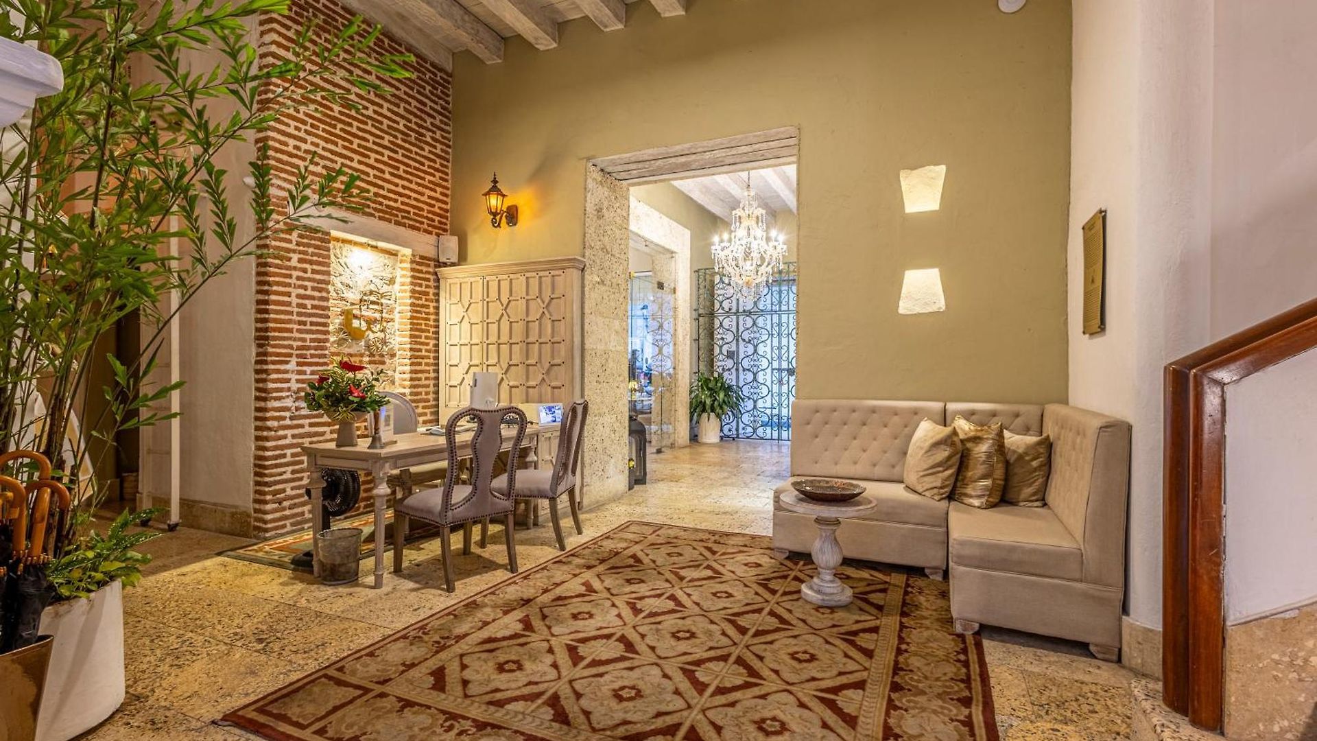 Casa Del Gobernador Hotel